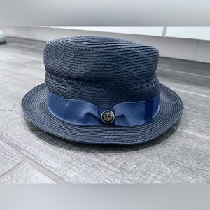 Goorin Bros Straw Fedora Hat Navy and Brass Castle Pin Size‎ Small